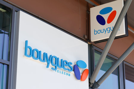 Bordeaux , Aquitaine / France - 07 05 2020 : Bouygues telecom logo sign on shop brand phone french operator storeのeditorial素材