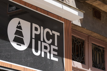 Bordeaux, Aquitaine / France - 07 22 2020: picture sign and text logo of Retail Store Exterior entrance of shopのeditorial素材