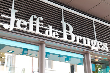Bordeaux, Aquitaine / France - 07 22 2020: jeff de bruges text and logo sign of store chocolaterie french storefront from Belgiumのeditorial素材