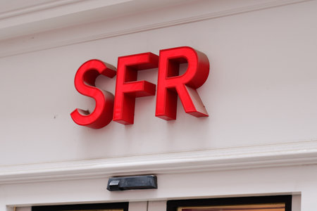 Bordeaux, Aquitaine / France - 07 28 2020: SFR red text sign and store logo of french phone operator building office shopのeditorial素材