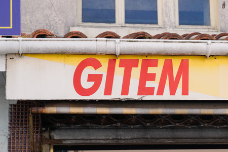Bordeaux, Aquitaine / France - 07 30 2020: gitem logo and text sign of store building facade of shop frenchのeditorial素材