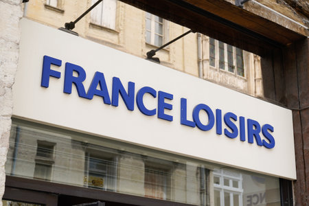 Bordeaux, Aquitaine / France - 08 10 2020: france loisirs logo text and sign on building facade book storeのeditorial素材