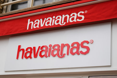 Bordeaux, Aquitaine / France - 08 16 2020: Havaianas logo text and sign front of store of Brazilian brand of flip-flop sandals shopのeditorial素材