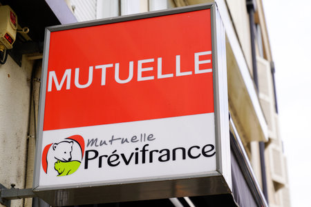 Bordeaux, Aquitaine / France - 08 25 2020: previfrance mutuelle logo sign of agency insurance office of French mutual storeのeditorial素材
