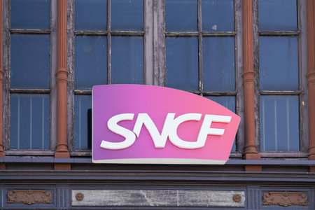 Bordeaux, Aquitaine / France - 09 15 2020: SNCF logo sign on station wall National society of French railway company in Franceのeditorial素材