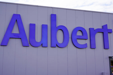 Bordeaux, Aquitaine / France - 09 20 2020: Aubert sign text and logo front of shop french dedicated to babies and toddlers kids storeのeditorial素材