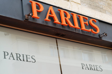 Bordeaux, Aquitaine / France - 10 01 2020: paries store logo and text sign on french bakery storeのeditorial素材