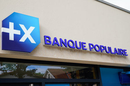 Bordeaux, Aquitaine / France - 10 10 2020: Banque populaire sign text and logo of office bank agency facadeのeditorial素材
