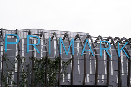 Bordeaux, Aquitaine / France - 10 10 2020: Primark sign text and logo front of shop affordable clothing store fashionのeditorial素材
