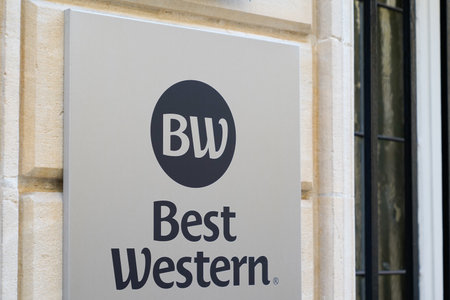 Bordeaux, Aquitaine / France - 11 08 2020: Best Western Exterior Sign and text Logo on wall entrance of us international brandのeditorial素材