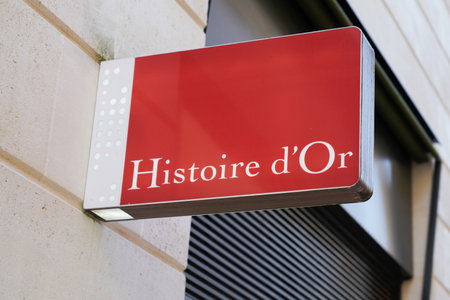 Bordeaux, Aquitaine France - 12 09 2020: Histoire d'or store logo and text sign front of brand shop jewelry boutiqueのeditorial素材