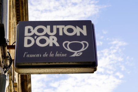 Bordeaux, Aquitaine France - 12 28 2020: Bouton d'or french logo and text sign store gold button shopのeditorial素材