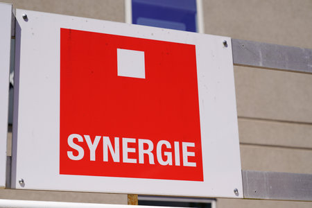 Bordeaux, Aquitaine France - 04 22 2021: Synergie sign text and brand logo on wall facade interim Temporary work agency company officeのeditorial素材