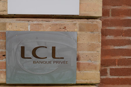 Bordeaux, Aquitaine France - 05 27 2021: Lcl logo brand and text sign le credit Lyonnais french private bank officeのeditorial素材
