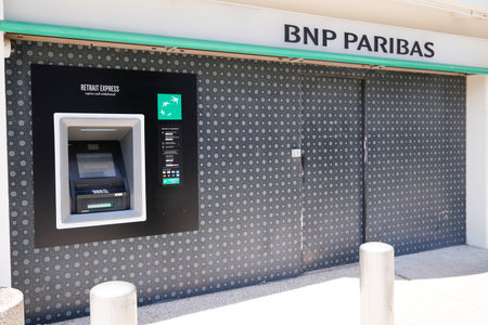 Toulouse, Occitanie France - 06 06 2021: bnp paribas logo brand and text sign front of french multinational national bank of paris agencyのeditorial素材