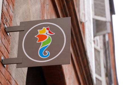 Albi, ocitanie France - 06 30 2021: selectour logo store sign brand for french travel agency network officeのeditorial素材