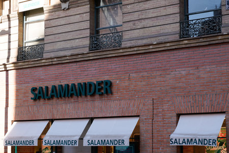 toulouse, occitanie France - 06 25 2021: Salamander logo brand and text store sign on facade shop German shoes footwear companyのeditorial素材