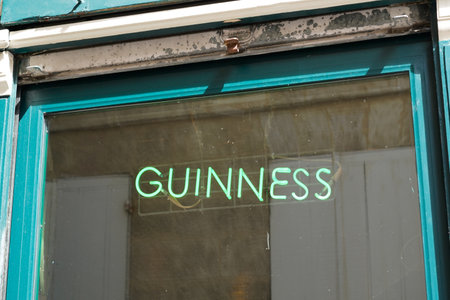 Bordeaux, Aquitaine France - 09 10 2021: guinness beer sign text and brand logo front of windows building of restaurant pub barのeditorial素材