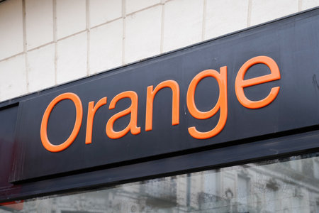 Bordeaux, Aquitaine France - 12 11 2021: Orange store logo brand and text sign on facade shop office french telecommunications companyのeditorial素材