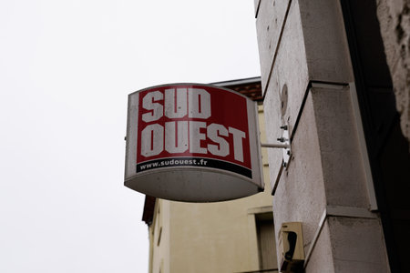 Bordeaux, Aquitaine France - 12 12 2021: Sud Ouest logo sign and brand text o facade store French newspaper regional daily paper in shop france southwestのeditorial素材