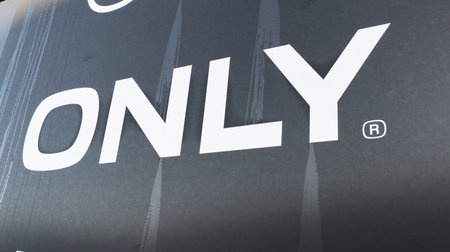 Bordeaux , Aquitaine France - 01 24 2022 : only logo brand and text sign of fashionistas shop latest women clothing storeのeditorial素材