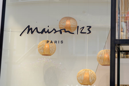 Bordeaux , Aquitaine France - 07 01 2022 : maison 123 boutique brand logo and sign text on facade...