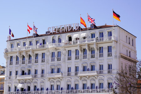 Cannes , paca France - 08 09 2022 : splendid text sign and logo brand on facade hotel in Cannes Franceのeditorial素材