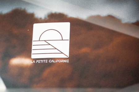 Les Sables-d'Olonne , vendee France - 03 15 2023 : La Petite Californie coastal clothing sign store logo and text brand facade wall building shopのeditorial素材