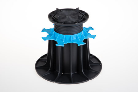 pedestal supports with slope corrector plastic pad