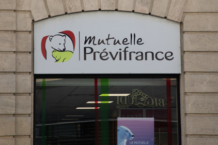 Bordeaux , Aquitaine France - 04 17 2023 : Mutuelle previfrance logo brand text and sign entrance of French facade agency mutual officeのeditorial素材