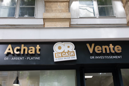 lyon , Aura France - 05 01 2023 : gold to cash logo wall brand and sign text front windows of store buying gold to cash french shop on entrance facadeのeditorial素材