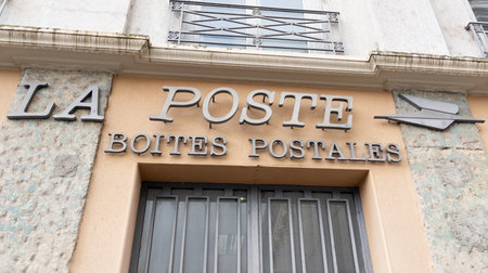 Bordeaux , Aquitaine France - 05 09 2023 : la poste poste box text sign and logo brand on facade office french post entrance buildingのeditorial素材