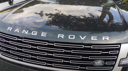 Bordeaux , France - 06 27 2023 : Range Rover discovery suv car text brand and sign on hood Land logo of british suvのeditorial素材