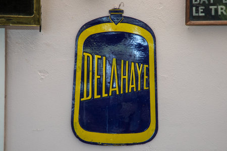 Talmont , France - 09 12 2023: Delahaye logo brand and text sign of french car vehicle enameled advertising plaqueのeditorial素材