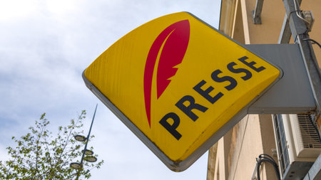 Bordeaux , Aquitaine  France - 04 08 2024 : presse french store sign brand and logo text on chain press shop newspapers and magazines boutiqueのeditorial素材