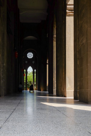 Tourists visiting the British Museum in Londonの写真素材