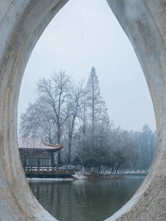 Hangzhou West Lake scenery in winter, Hangzhou, Chinaの写真素材