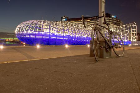 4 August 2016: Winter evening view of Webb Bridge in Melbourne's Docklands. Used for walking and cycling, Webb bridge was developed in collaboration with artist Robert Owenのeditorial素材
