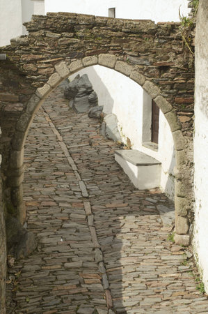 Arch the medieval town of Monsaraz, Portugalの写真素材
