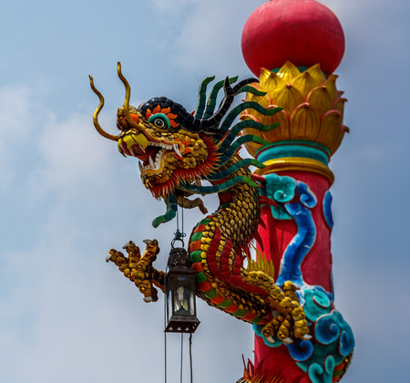 dragon statue on white background Beautifulの写真素材