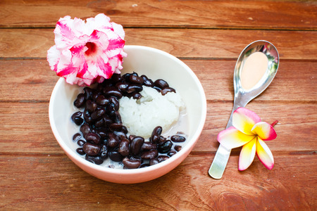 Dessert sticky rice black beans with coconut milk, Thai dessert.の写真素材