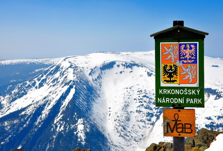 snow hills with rocks in the winterのeditorial素材