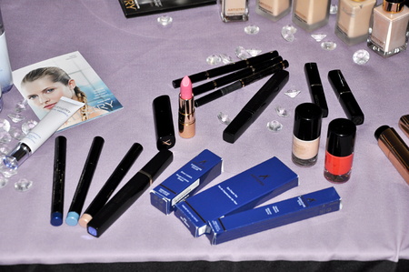 PRAGUE, CZECH REP., FEBRUARY 24, 2015: Amway productsのeditorial素材