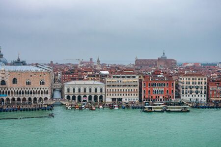 Venice, Italy, 23.4.2019: Panora aerial cityscape of Venice, Veneto, Italy. Panorama view from sea to histrical town.のeditorial素材