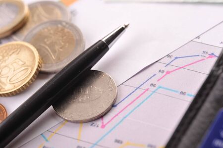 diagramme, credit cards and purse on  tableの写真素材