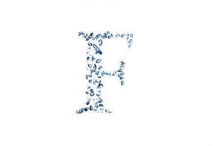 letter f of small bubbles water.の写真素材