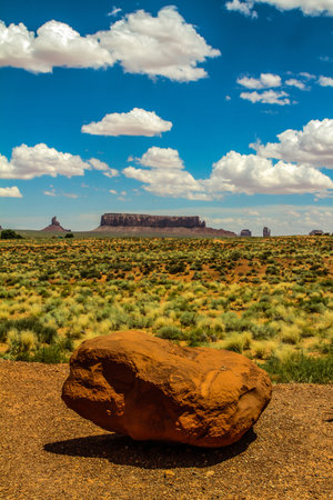 Piece of rock in Monument Valley.Monument Valley is an American natural site located on the border between Arizona and Utah. The site is part of a Navajo and Colorado Plateau reserve.のeditorial素材