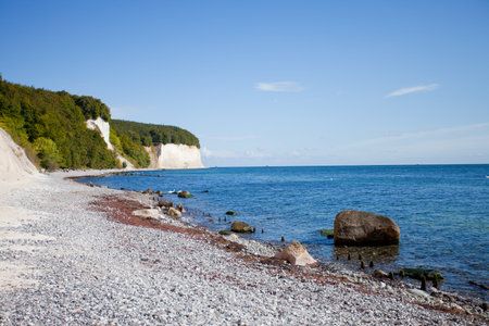 Coast line of the famous chalk cliffs upon the german island RÃ¼genの写真素材
