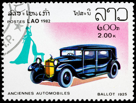 LAOS - CIRCA 1982: A stamp printed in Laos shows Ballot automobile, 1925, circa 1982 のeditorial素材