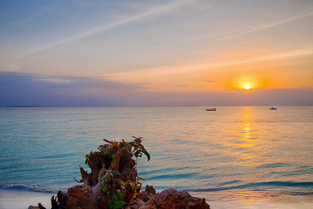 Sunset in the ocean - wide angle landscape photo of ocean waves.の写真素材